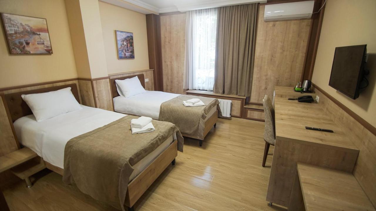 Hotel Juralius Tbilisi Exterior photo